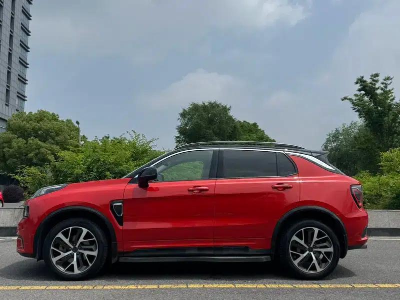 Lynk & Co 01 2017 2.0T AWD Pro Edition — миниатюра 3