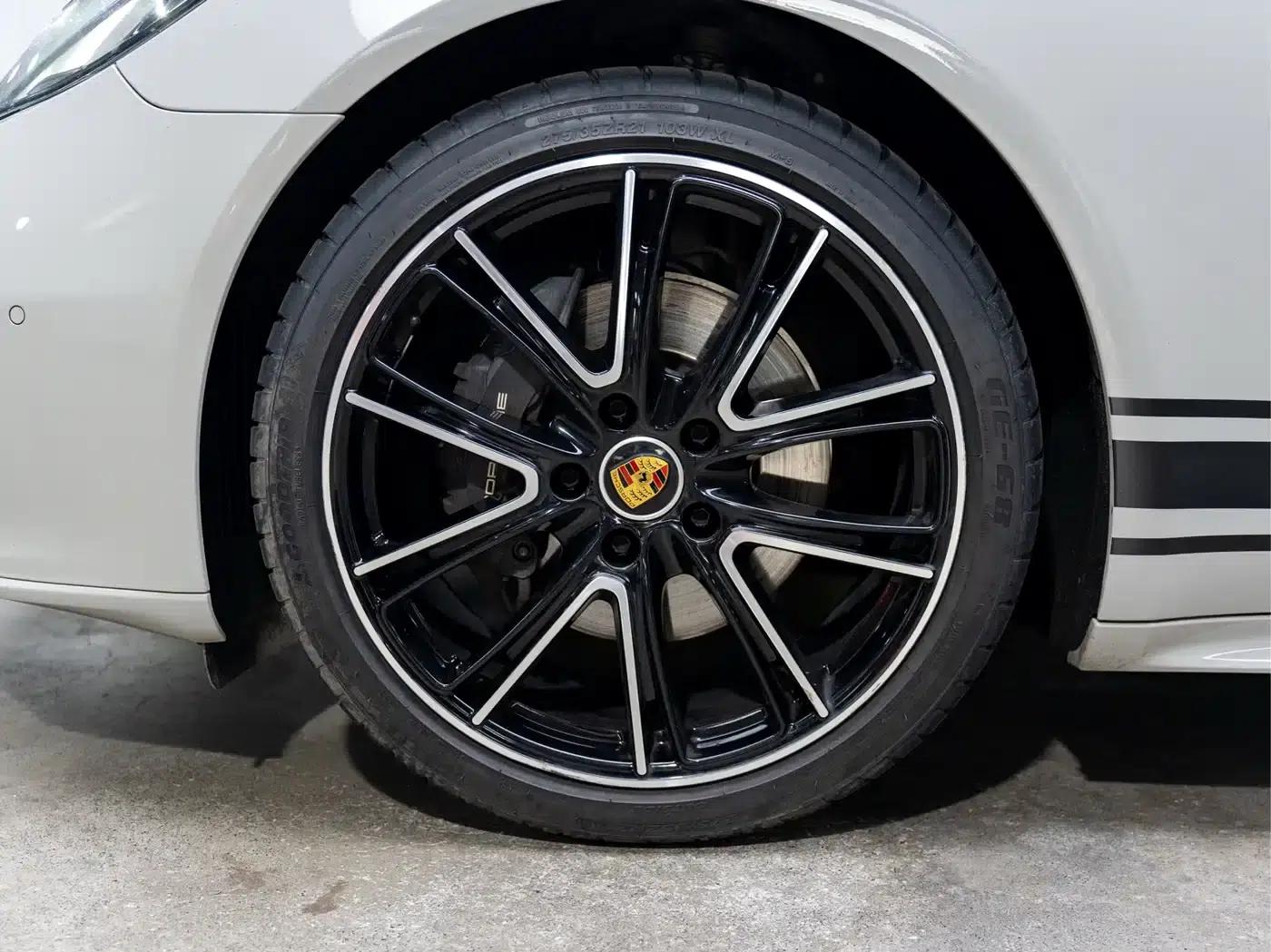 2023 Panamera 2.9T Platinum Edition — миниатюра 5