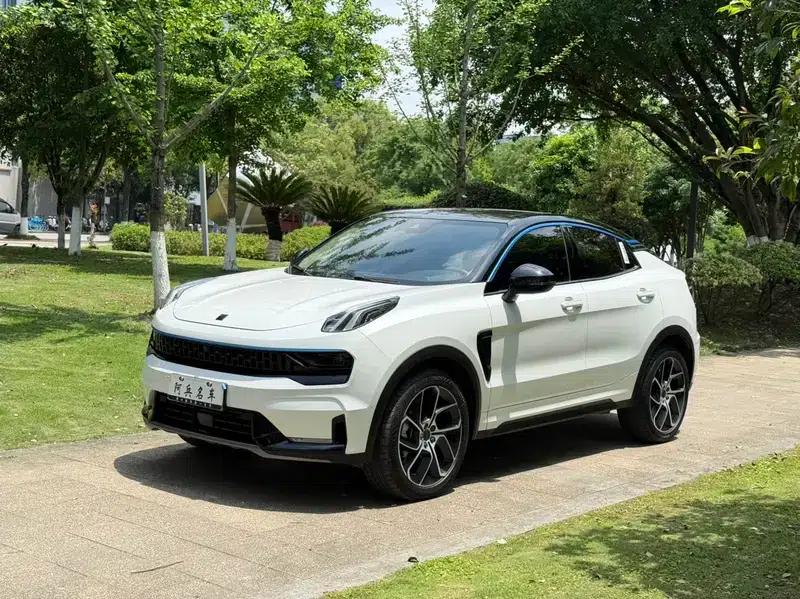 Lynk & Co 05 2022 2.0TD Two-Wheel Drive Halo — миниатюра 1