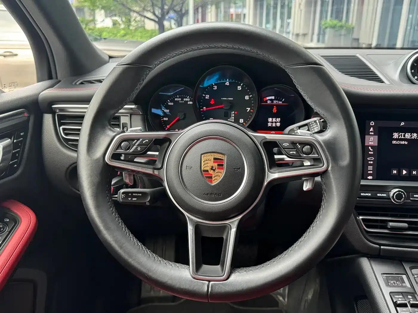 2018 Macan 2.0T — миниатюра 23