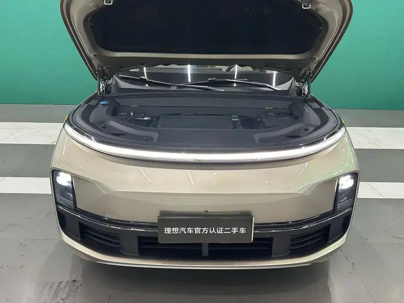Li Auto L9 2022 Max Edition — миниатюра 11