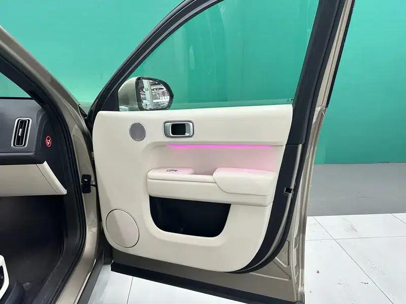 Li Auto L9 2022 Max Edition — миниатюра 37