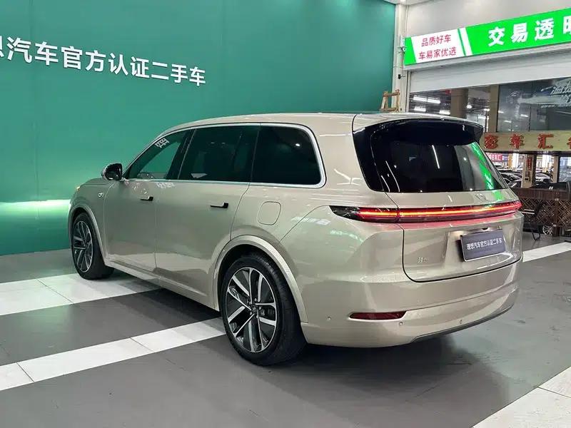 Li Auto L9 2022 Max Edition — миниатюра 5