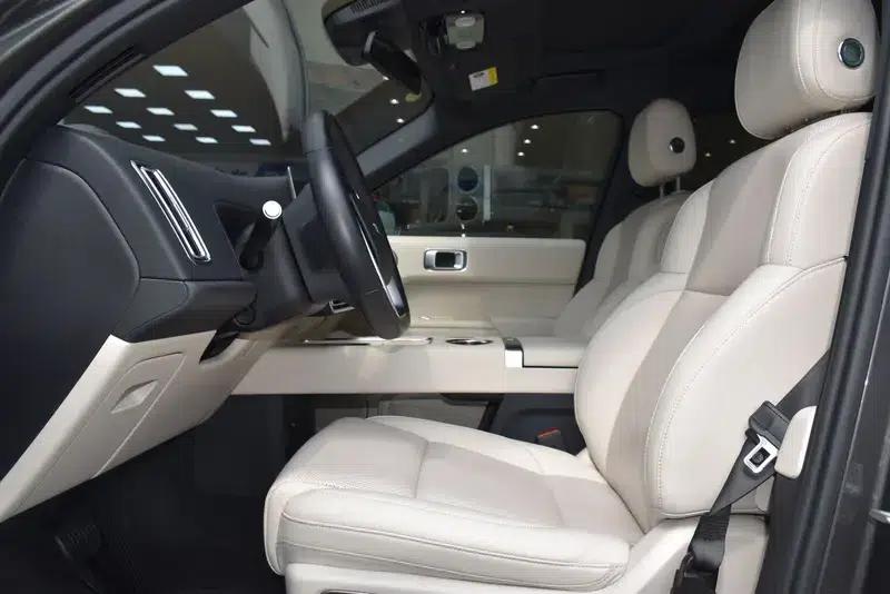 Li Auto L9 2022 Max Edition — миниатюра 17