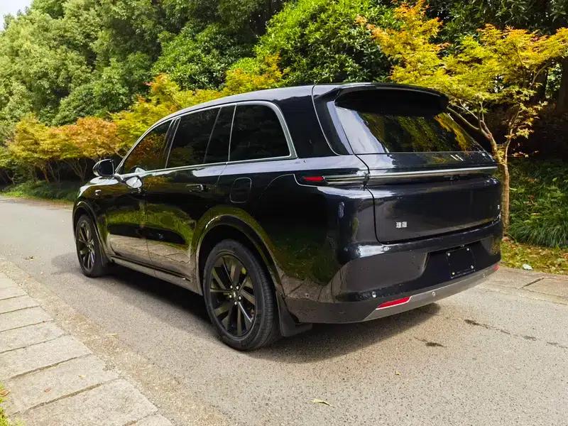 Li Auto L8 2023 Air Edition — миниатюра 4