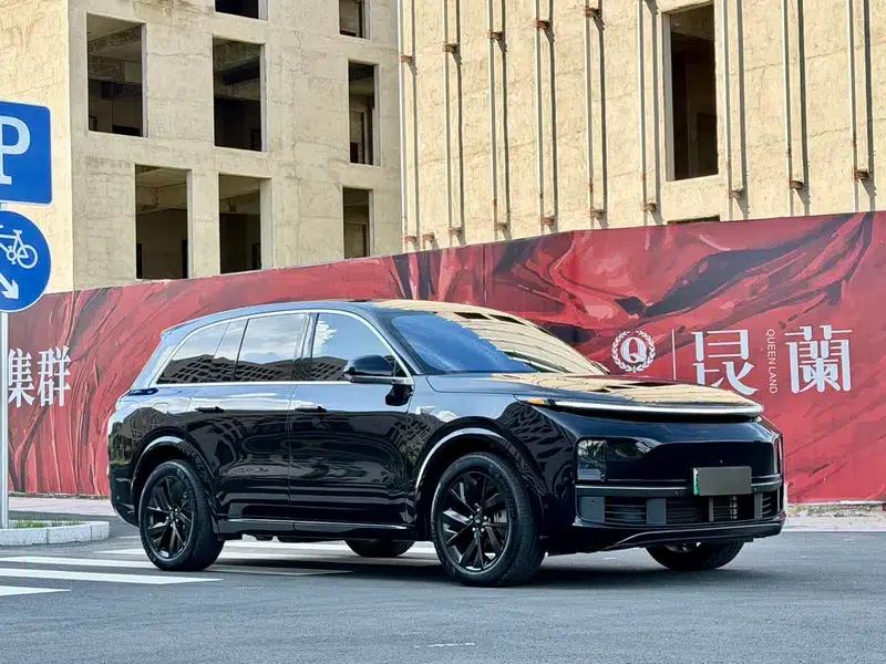 Li Auto L8 2023 Air Edition — миниатюра 3