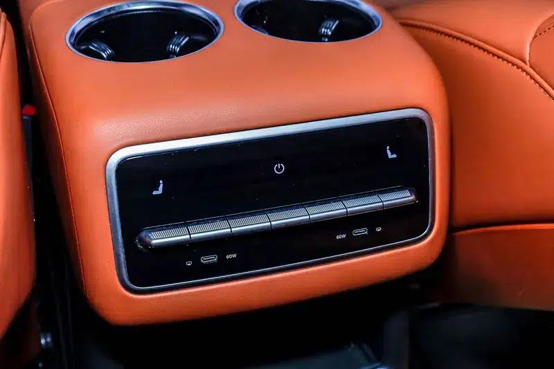 Li Auto L8 2023 Max Edition — миниатюра 19