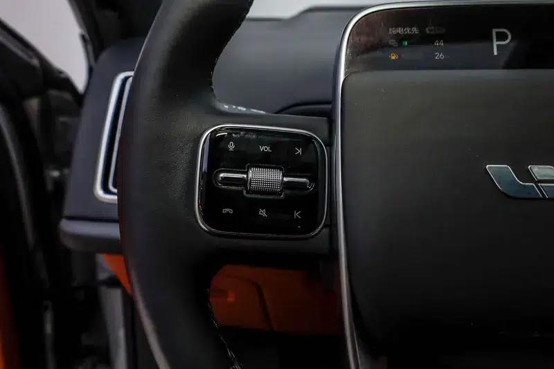 Li Auto L8 2023 Max Edition — миниатюра 25