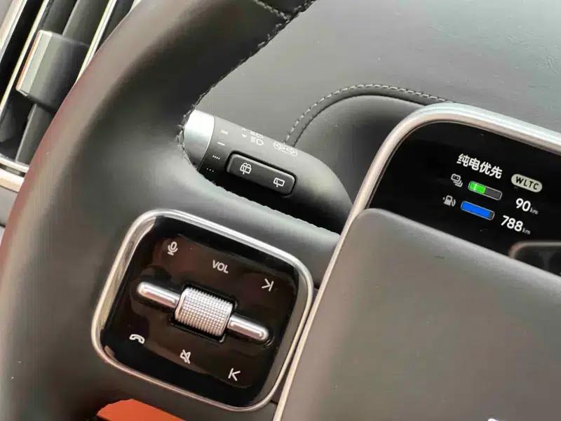 Li Auto L8 2023 Pro Edition — миниатюра 13
