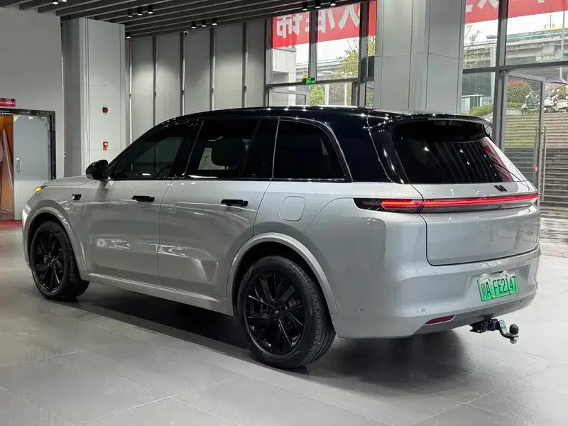 Li Auto L8 2023 Air Edition — миниатюра 4