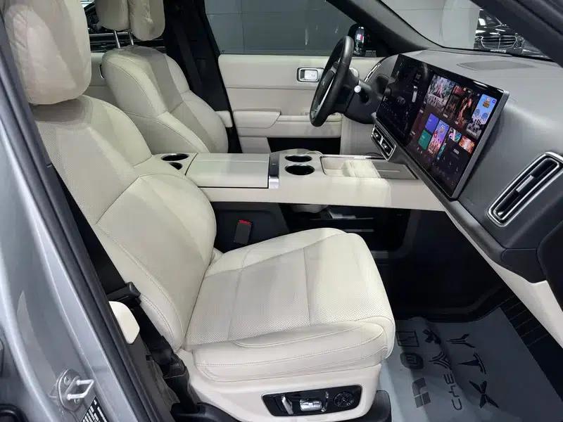 Li Auto L8 2023 Air Edition — миниатюра 10