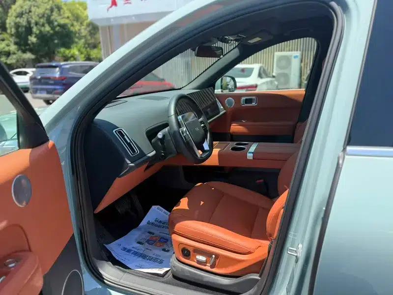 Li Auto L6 2025 Pro Smart Renewal Edition — миниатюра 10