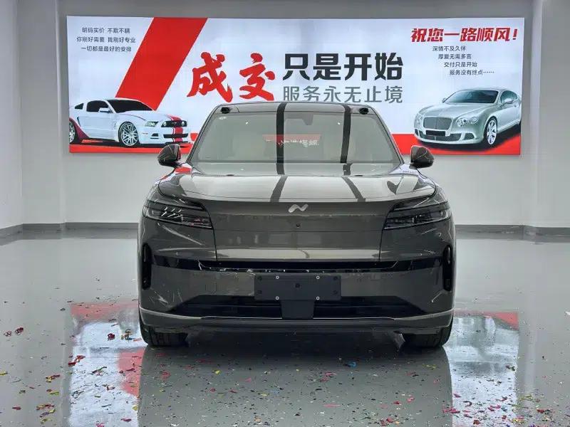 2025 Audi L90 7-seater Ultra — миниатюра 2