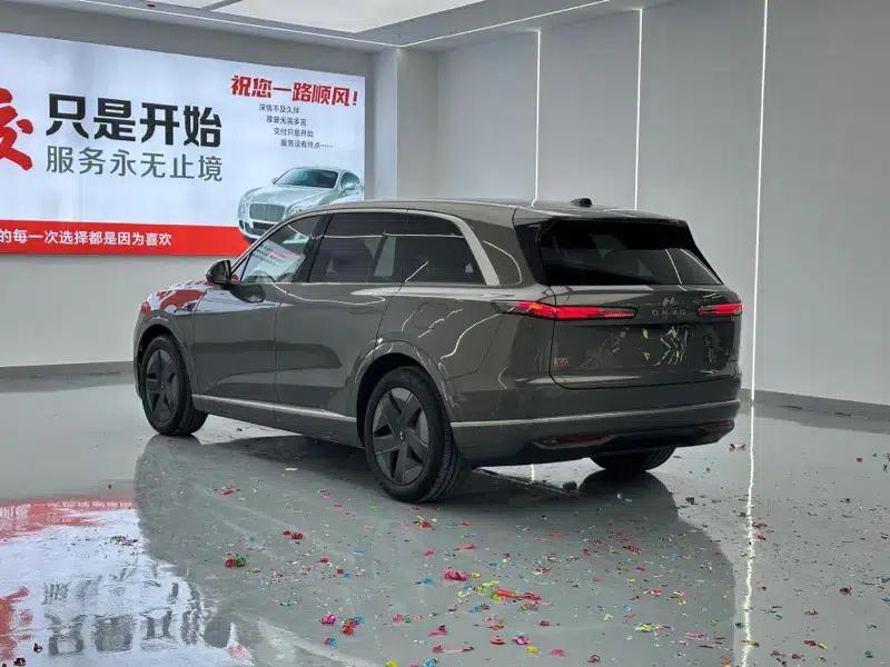2025 Audi L90 7-seater Ultra — миниатюра 4