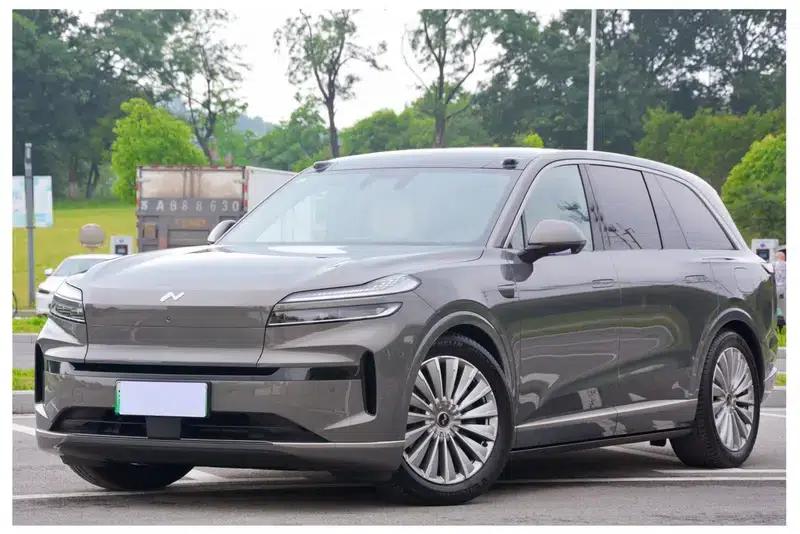 2025 Audi L90 Six-Seat Ultra — миниатюра 1