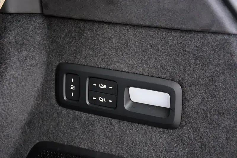 2025 Audi L90 Six-Seat Ultra — миниатюра 9