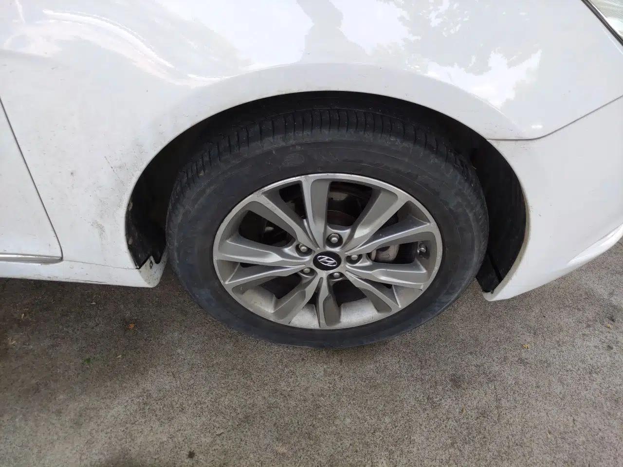 Hyundai Sonata 2014 2.0L Automatic Luxury Edition — миниатюра 8