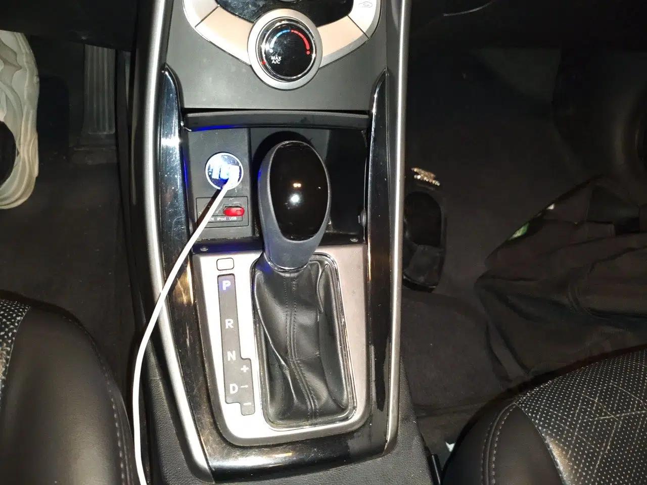 Hyundai Elantra (5th Generation / Langdong) 2013 1.6L Automatic Leading Model — миниатюра 14