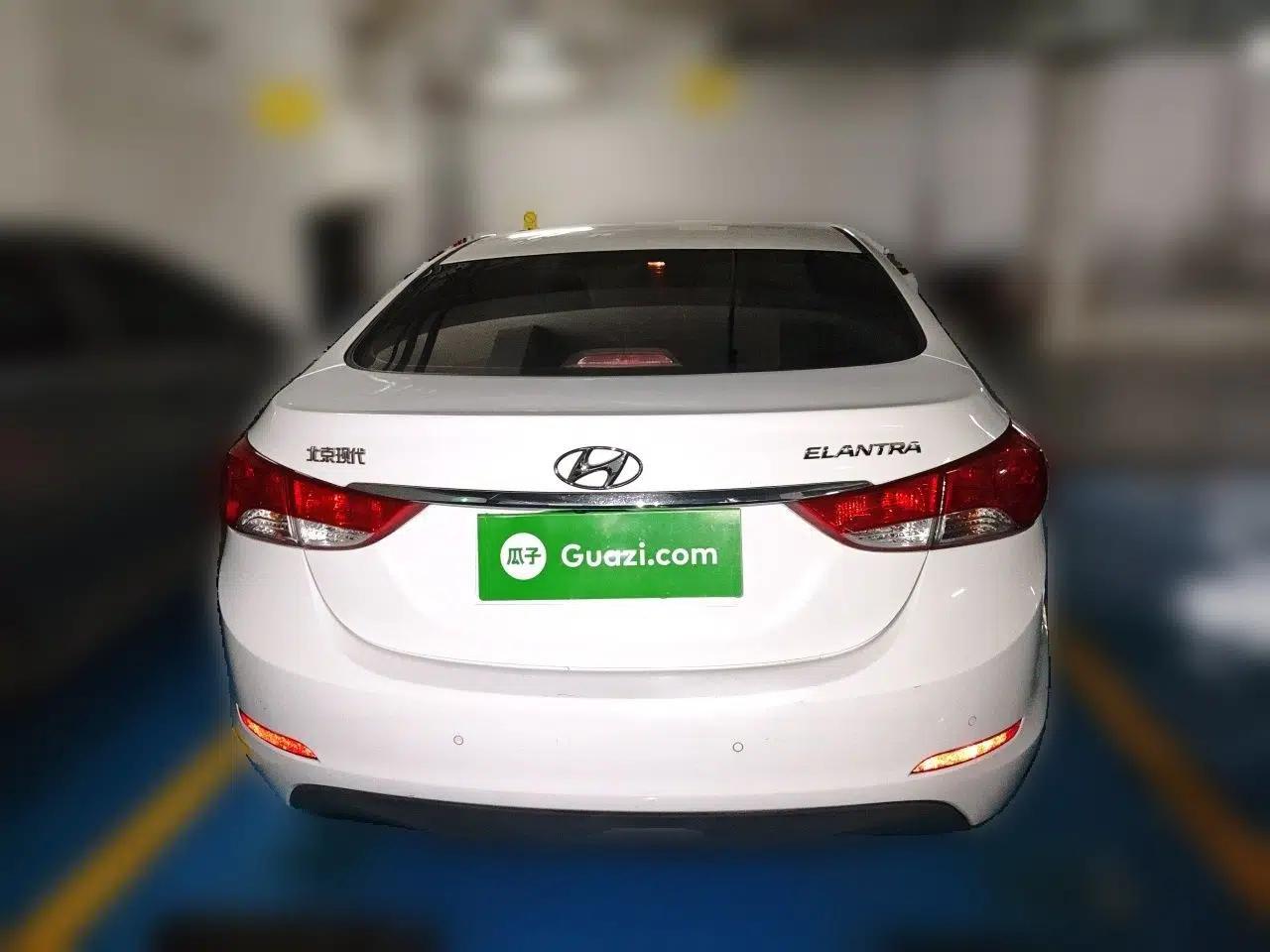 Hyundai Elantra (5th Generation / Langdong) 2013 1.6L Automatic Leading Model — миниатюра 5