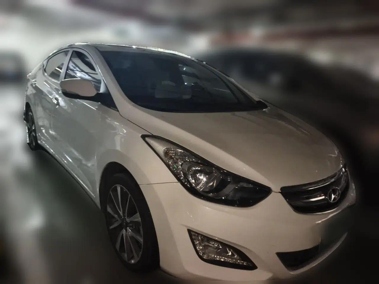 Hyundai Elantra (5th Generation / Langdong) 2015 1.6L Automatic Luxury Model — миниатюра 3