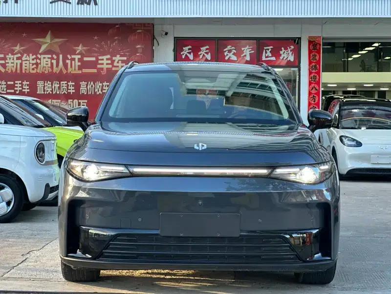 Leapmotor C10 2024 Range Extended Electric Vehicle 210 LiDAR Edition — миниатюра 2