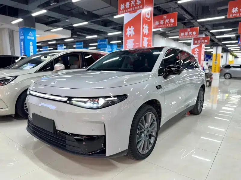 Leapmotor C10 2024 Pure Electric Version 530 Smart Edition — миниатюра 1