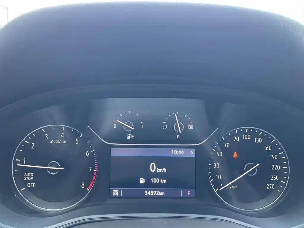 Buick Regal 2024 25T Premium Edition — миниатюра 3
