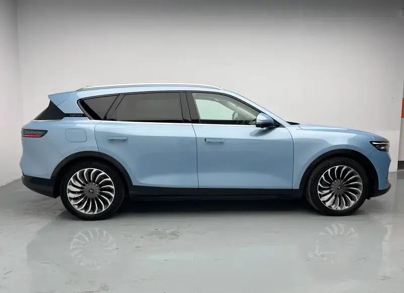 Voyah Free 2023 All-Wheel Drive Extended Range Version — миниатюра 8
