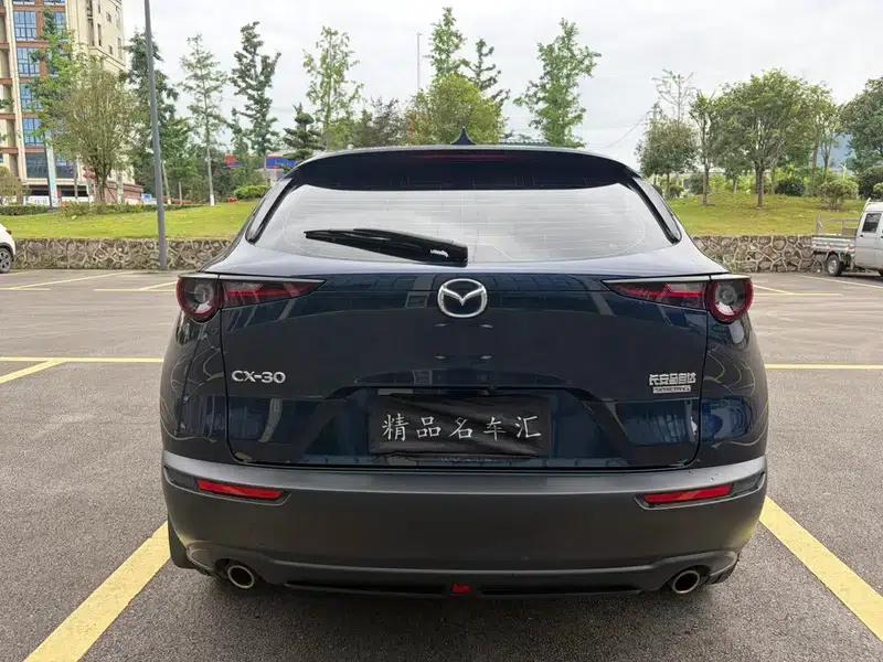 Mazda CX-30 2021 2.0L Automatic Premium Edition — миниатюра 5