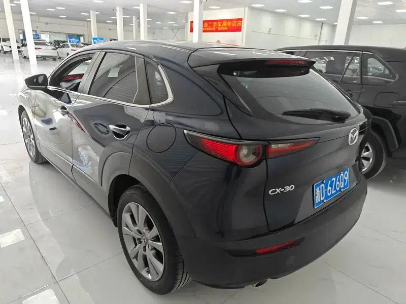 Mazda CX-30 2021 2.0L Automatic Premium Edition — миниатюра 4