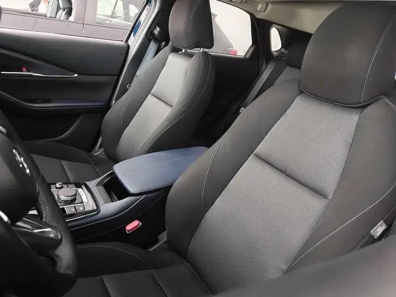 Mazda CX-30 2021 2.0L Automatic Premium Edition — миниатюра 8