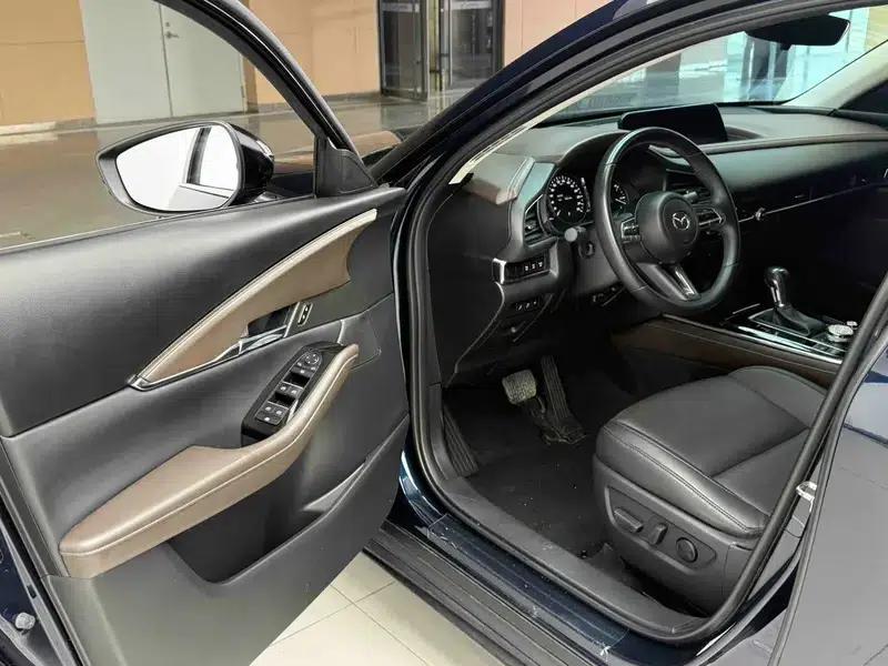 Mazda CX-30 2021 2.0L Automatic Comfort Edition — миниатюра 15
