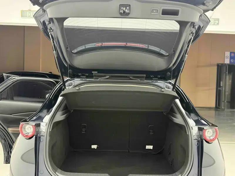 Mazda CX-30 2021 2.0L Automatic Comfort Edition — миниатюра 17