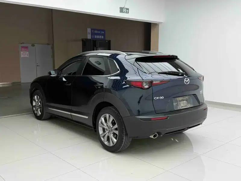 Mazda CX-30 2021 2.0L Automatic Comfort Edition — миниатюра 4