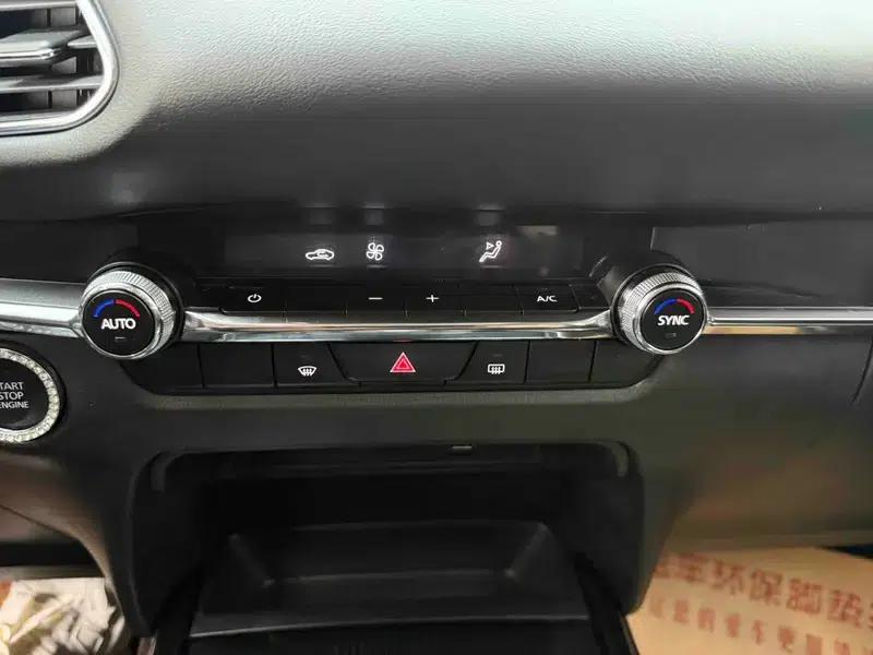 Mazda CX-30 2021 2.0L Automatic Comfort Edition — миниатюра 8