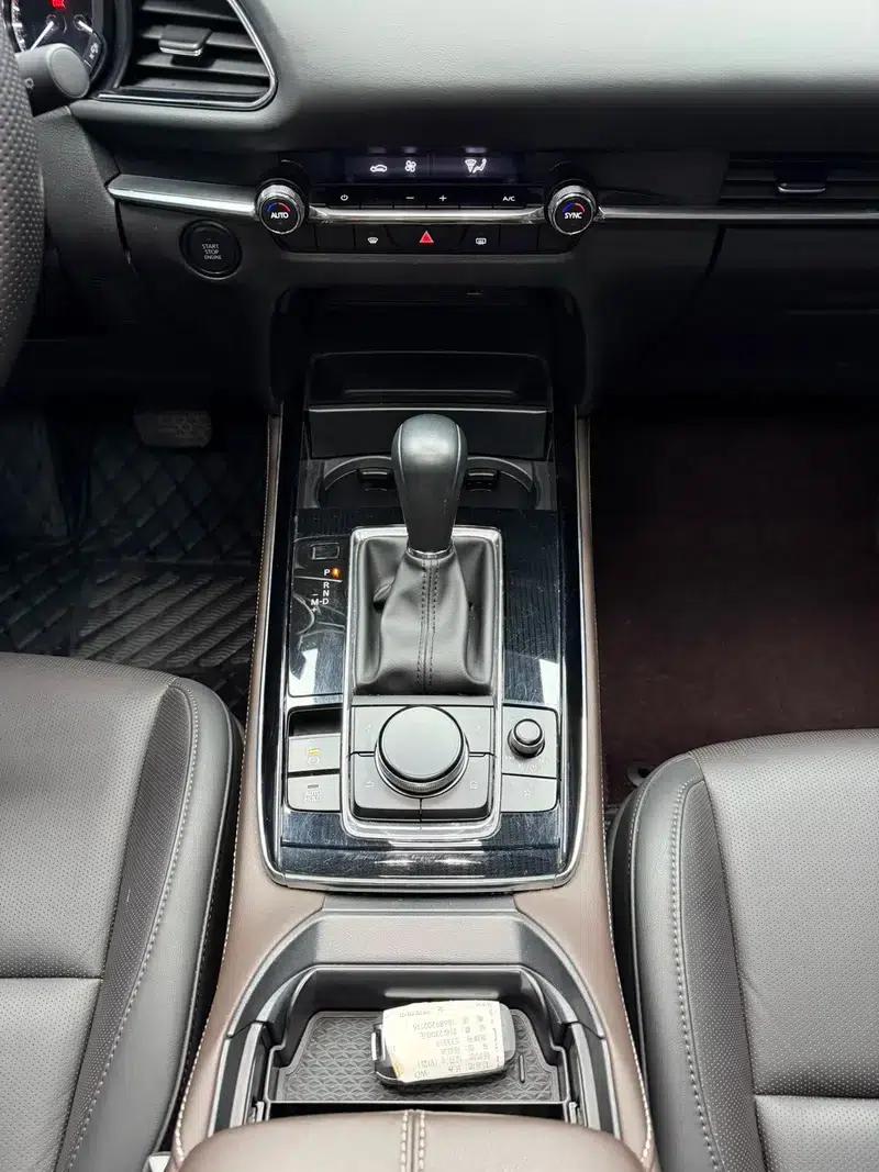 Mazda CX-30 2021 2.0L Automatic Comfort Edition — миниатюра 12