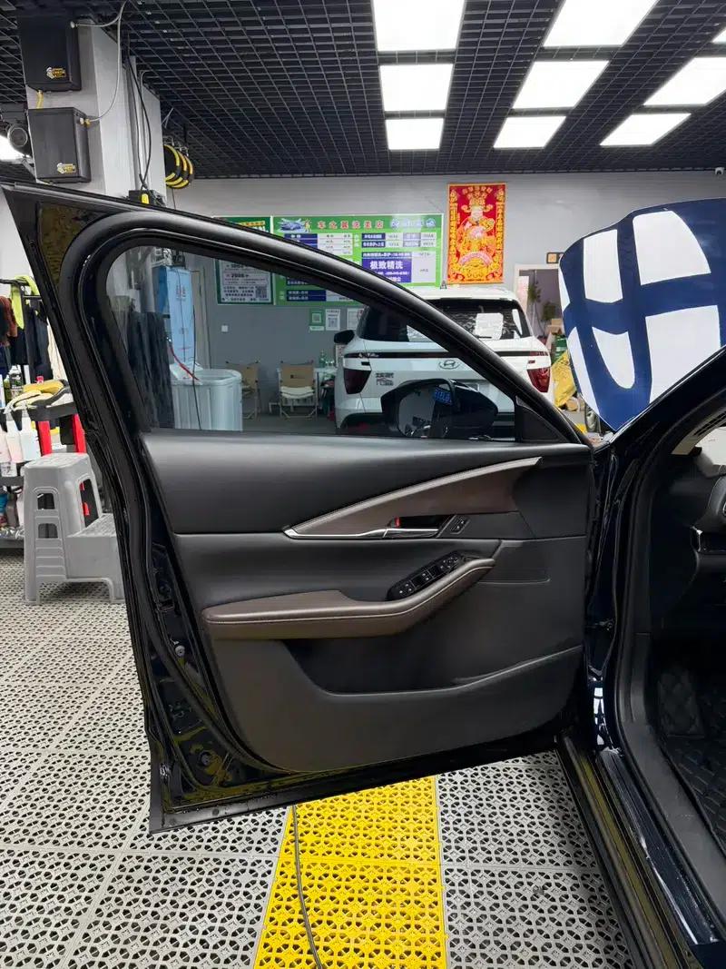 Mazda CX-30 2021 2.0L Automatic Comfort Edition — миниатюра 22