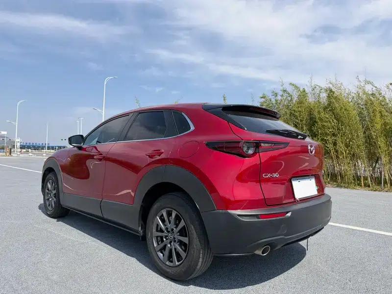 Mazda CX-30 2022 2.0L Automatic Premium Edition — миниатюра 4