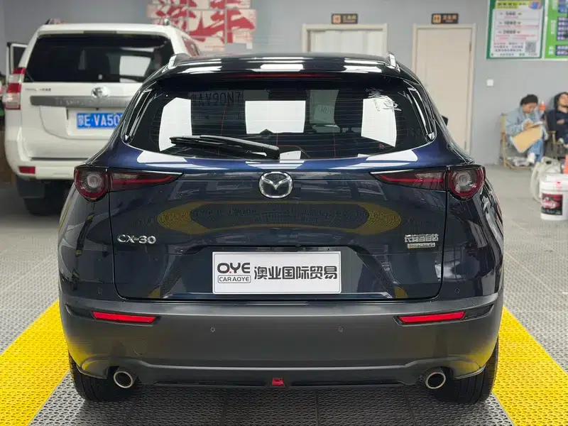 Mazda CX-30 2022 2.0L Automatic Premium Edition — миниатюра 5