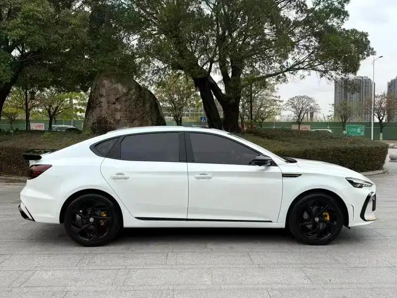 MG6 2021 Pro 1.5T Automatic Trophy Flagship Edition — миниатюра 7