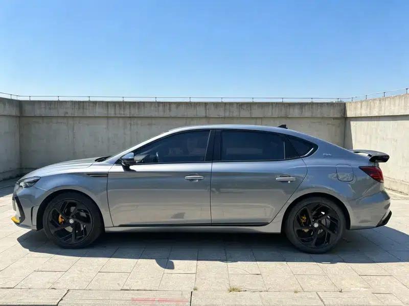MG6 2021 Pro 1.5T Automatic Trophy Flagship Edition — миниатюра 4