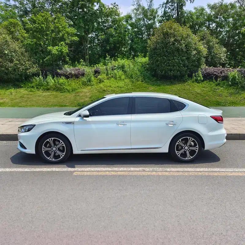 MG6 2017 20T Automatic Trophy Premium Internet Edition — миниатюра 4