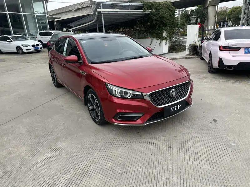 MG6 2017 20T Manual Luxury Smart Edition — миниатюра 3