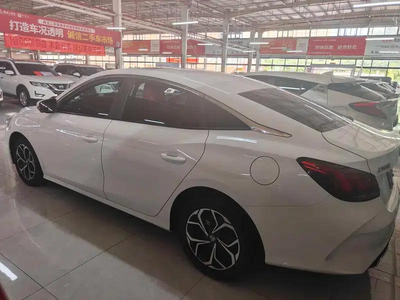MG5 2021 180DVVT CVT Youth Luxury Edition — миниатюра 4