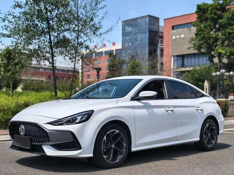 MG5 2023 180DVVT CVT Youth Luxury Edition — миниатюра 1