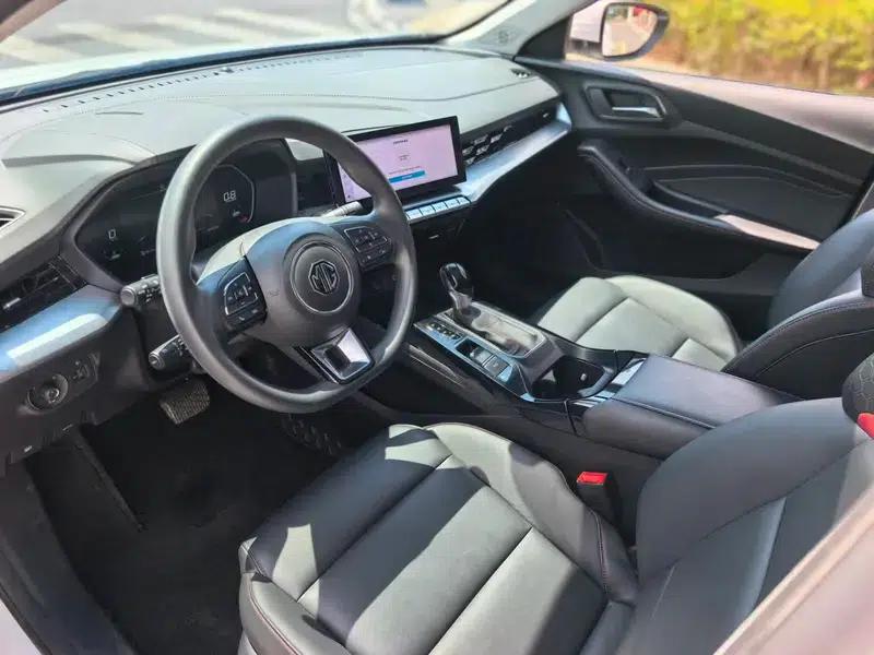 MG5 2023 180DVVT CVT Youth Luxury Edition — миниатюра 12