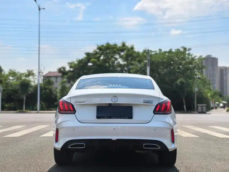 MG5 2023 180DVVT CVT Youth Luxury Edition — миниатюра 5