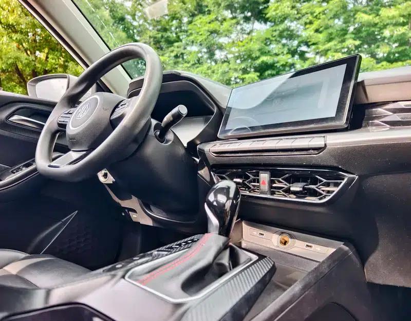 MG5 2022 180DVVT CVT Youth Luxury Edition — миниатюра 18