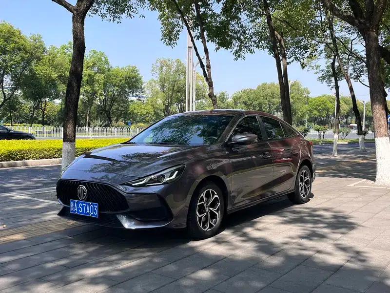 MG5 2021 180DVVT CVT Youth Style Edition — миниатюра 1