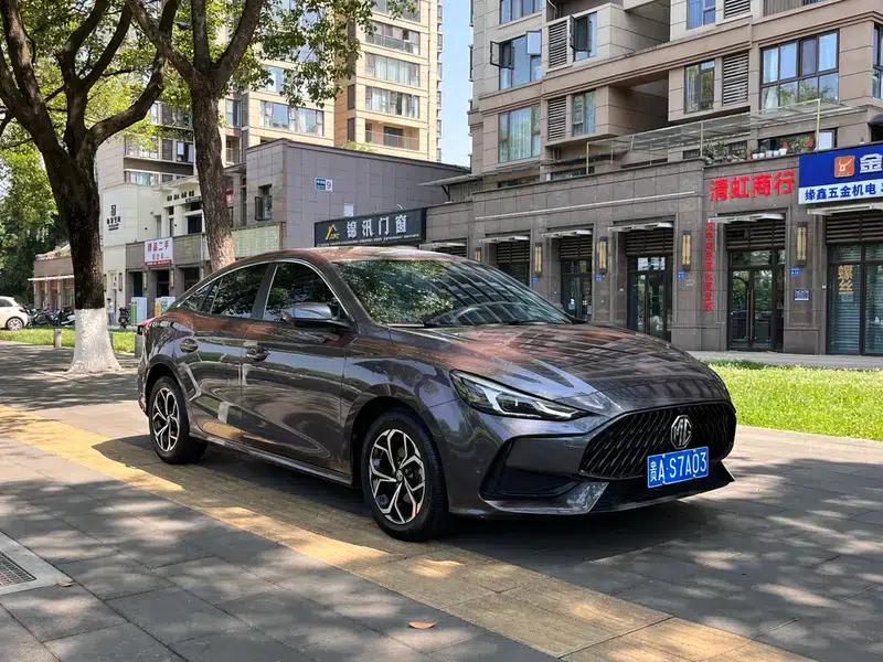 MG5 2021 180DVVT CVT Youth Style Edition — миниатюра 3